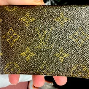 Louis Vuitton Bifold Wallet/Card Holder
Vintage